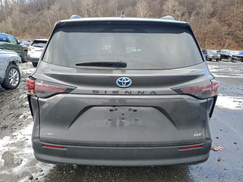 98752055 :رقم المزاد ، 5TDYRKEC6SS242010 vin ، 2025 Toyota Sienna Xle مزاد بيع