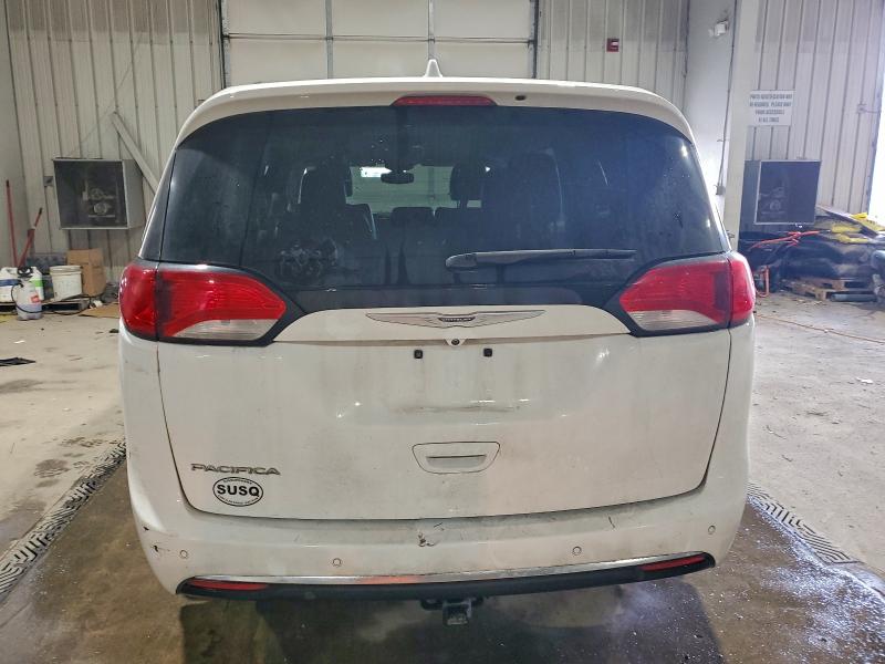 96149695 :رقم المزاد ، 2C4RC1BG2HR520958 vin ، 2017 Chrysler Pacifica مزاد بيع