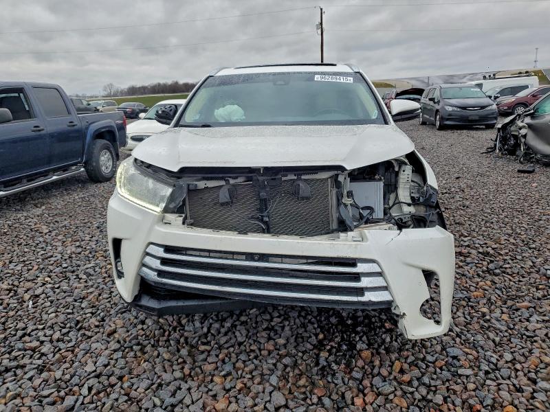 96289415 :رقم المزاد ، 5TDDZRFH5KS989583 vin ، 2019 Toyota Highlander مزاد بيع