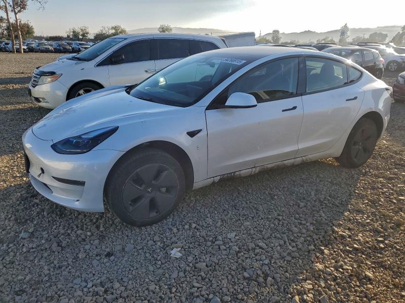 94266915 :رقم المزاد ، 5YJ3E1EAXPF570850 vin ، 2023 Tesla Model 3 مزاد بيع
