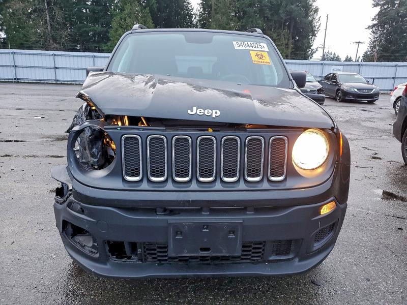 94944525 :رقم المزاد ، ZACCJBAB1JPJ06620 vin ، 2018 Jeep Renegade S مزاد بيع