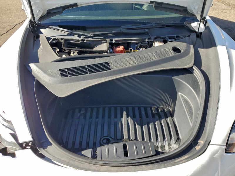 97873715 :رقم المزاد ، 5YJ3E1EC3NF117796 vin ، 2022 Tesla Model 3 مزاد بيع