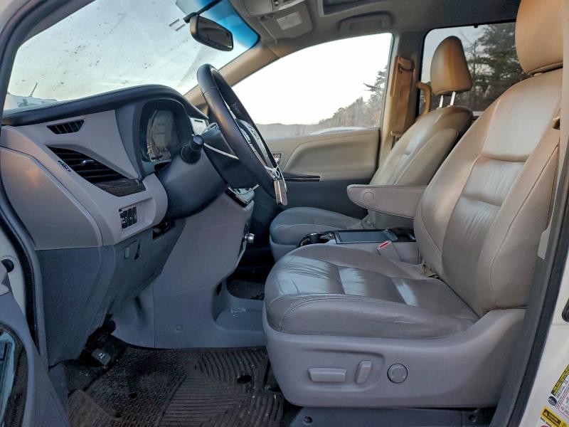 Aukcja sprzedaży 2015 Toyota Sienna, vin: 5TDDK3DC7FS121972, numer aukcji: 97751705