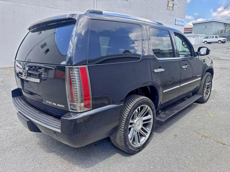 Продажа на аукционе авто 2012 Cadillac Escalade P, vin: 1GYS4CEF7CR220872, номер лота: 96767315