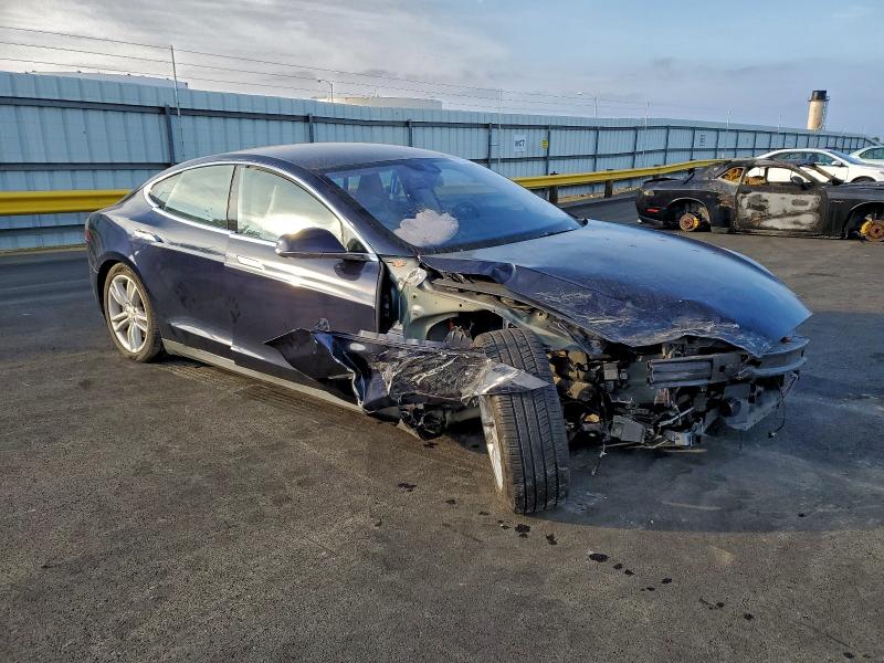 2014 Tesla Model S მანქანა იყიდება აუქციონზე, vin: 5YJSA1S10EFP55756, აუქციონის ნომერი: 97535475