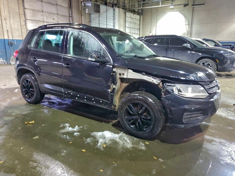 2017 Volkswagen Tiguan მანქანა იყიდება აუქციონზე, vin: WVGBV7AX5HK001090, აუქციონის ნომერი: 90299675