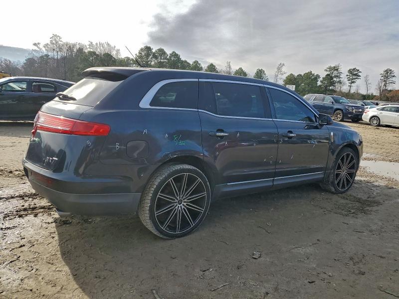 93394325 :رقم المزاد ، 2LMHJ5FK5EBL50154 vin ، 2014 Lincoln Mkt مزاد بيع