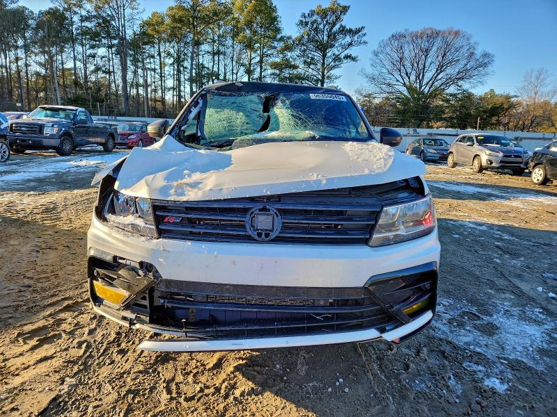 96355045 :رقم المزاد ، 3VV2B7AX8KM009151 vin ، 2019 Volkswagen Tiguan مزاد بيع
