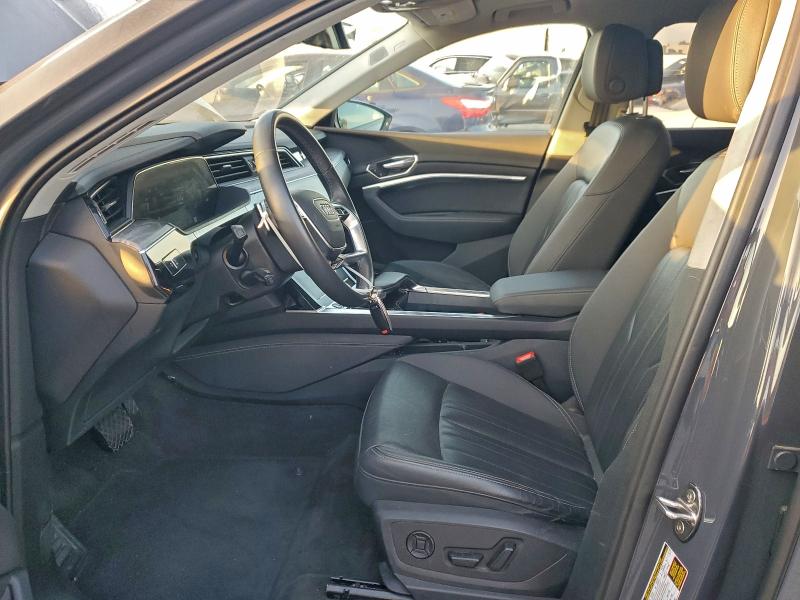 2024 Audi Q8 E-tron მანქანა იყიდება აუქციონზე, vin: WA15AAGE4RB053550, აუქციონის ნომერი: 97834155