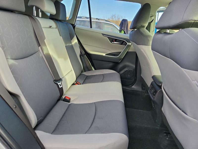Продажа на аукционе авто 2019 Toyota Rav4 Xle, vin: JTMP1RFV5KD017696, номер лота: 97175195