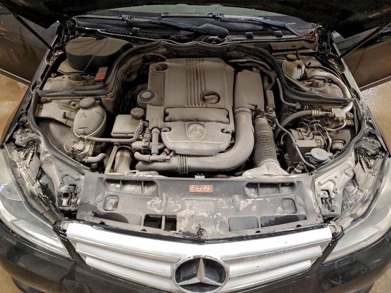 2012 Mercedes-benz C მანქანა იყიდება აუქციონზე, vin: WDDGF4HB3CR238893, აუქციონის ნომერი: 70048555