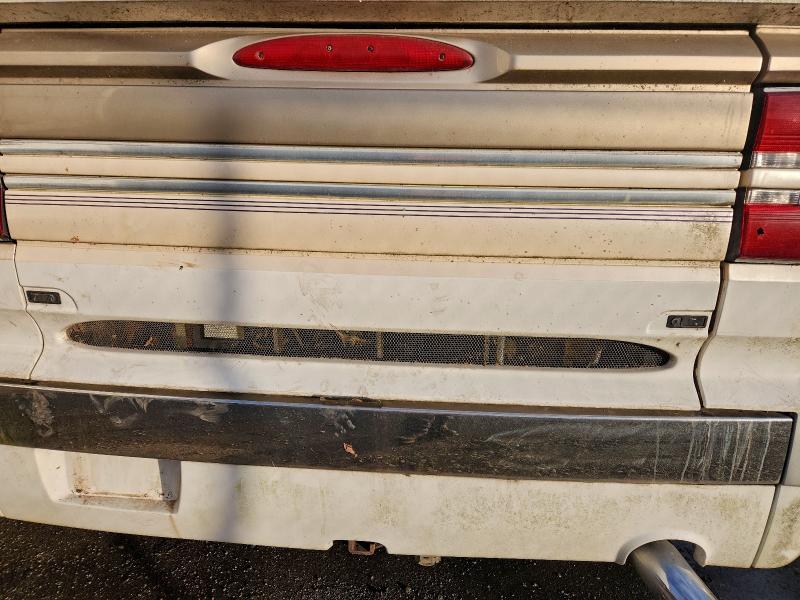 96179015 :رقم المزاد ، 4VZAT179XXC029230 vin ، 1999 Spartan Motors Motorhome مزاد بيع