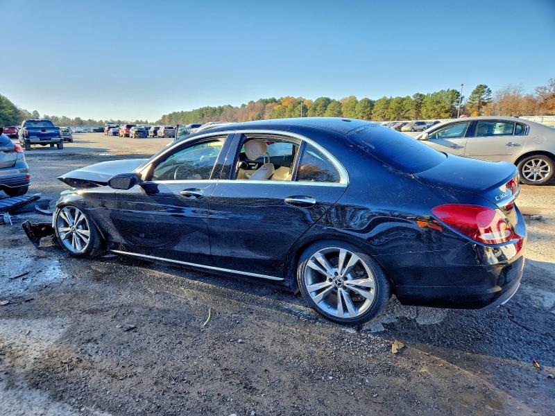 2017 Mercedes-benz C მანქანა იყიდება აუქციონზე, vin: 55SWF4JB4HU210886, აუქციონის ნომერი: 96752045