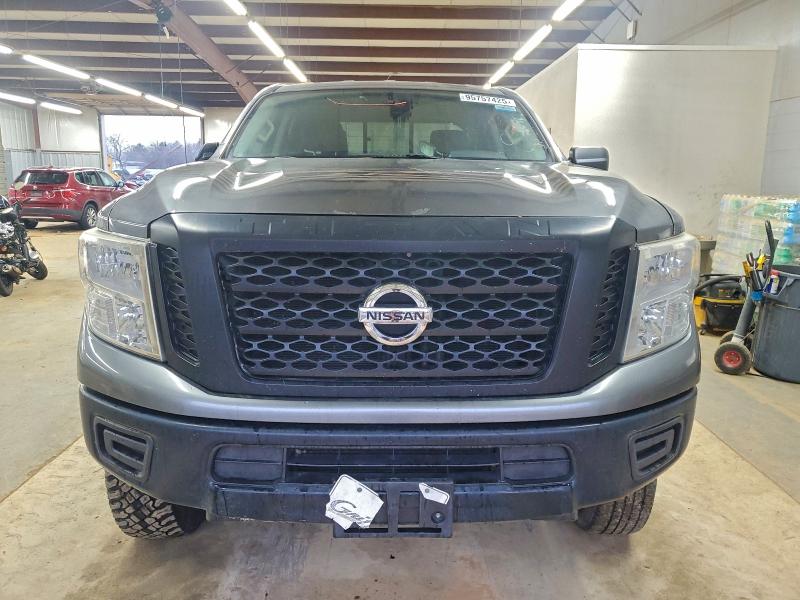 Продажа на аукционе авто 2017 Nissan Titan Xd S, vin: 1N6BA1F31HN526226, номер лота: 95757425