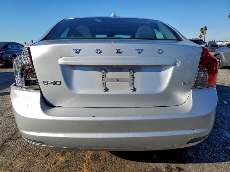 97172985 :رقم المزاد ، YV1382MS4A2495381 vin ، 2010 Volvo S40 مزاد بيع