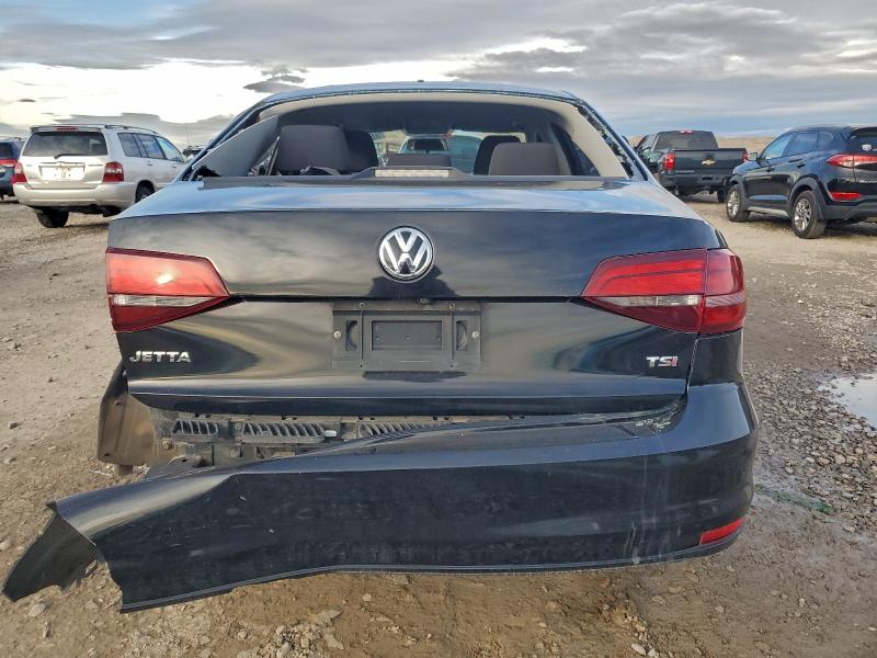 96074035 :رقم المزاد ، 3VW167AJ5HM275064 vin ، 2017 Volkswagen Jetta مزاد بيع