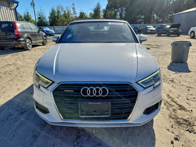 Продаж на аукціоні авто 2018 Audi A3, vin: WAU78LFF1J1004264, номер лоту: 97204425