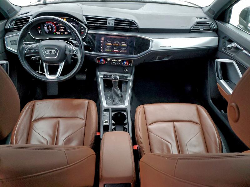 97341145 :رقم المزاد ، WA1AUCF34M1058893 vin ، 2021 Audi Q3 مزاد بيع