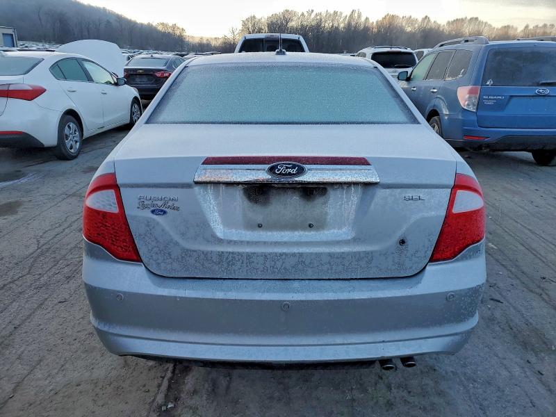 95841305 :رقم المزاد ، 3FAHP0JA8BR117002 vin ، 2011 Ford Fusion مزاد بيع