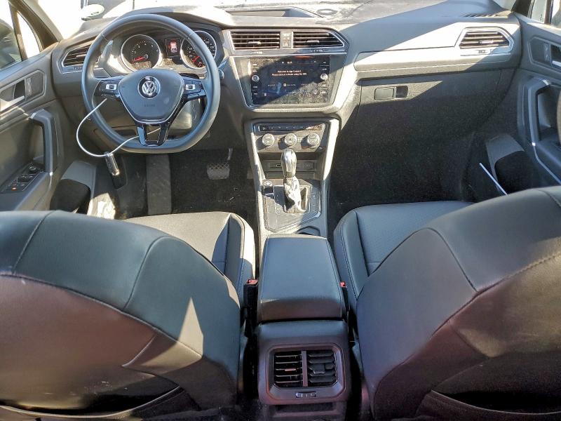 Продажа на аукционе авто 2020 Volkswagen Tiguan, vin: 3VV3B7AX1LM045396, номер лота: 95423385