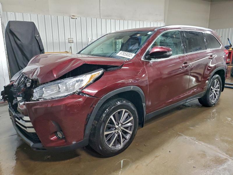 Продаж на аукціоні авто 2019 Toyota Highlander, vin: 5TDJZRFH2KS703269, номер лоту: 97959085