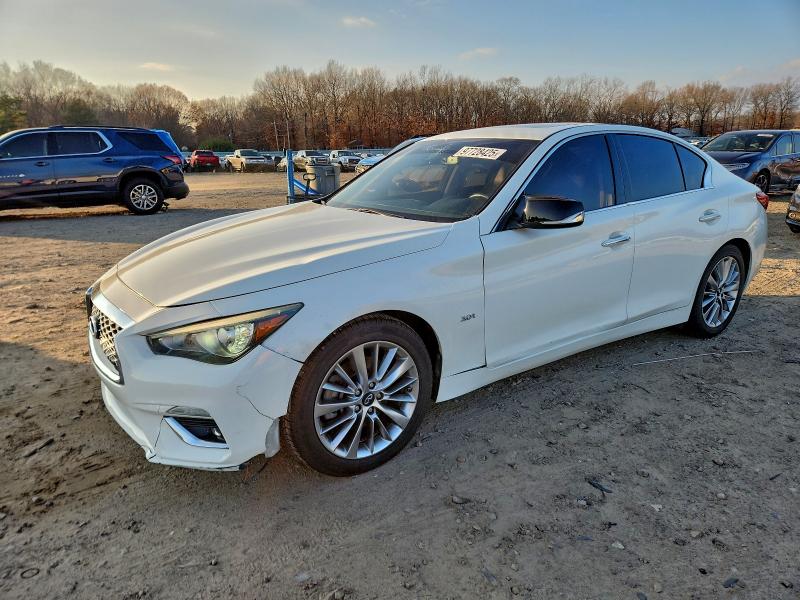 Продажа на аукционе авто 2018 Infiniti Q50 Luxe, vin: JN1EV7AP9JM356570, номер лота: 97728425