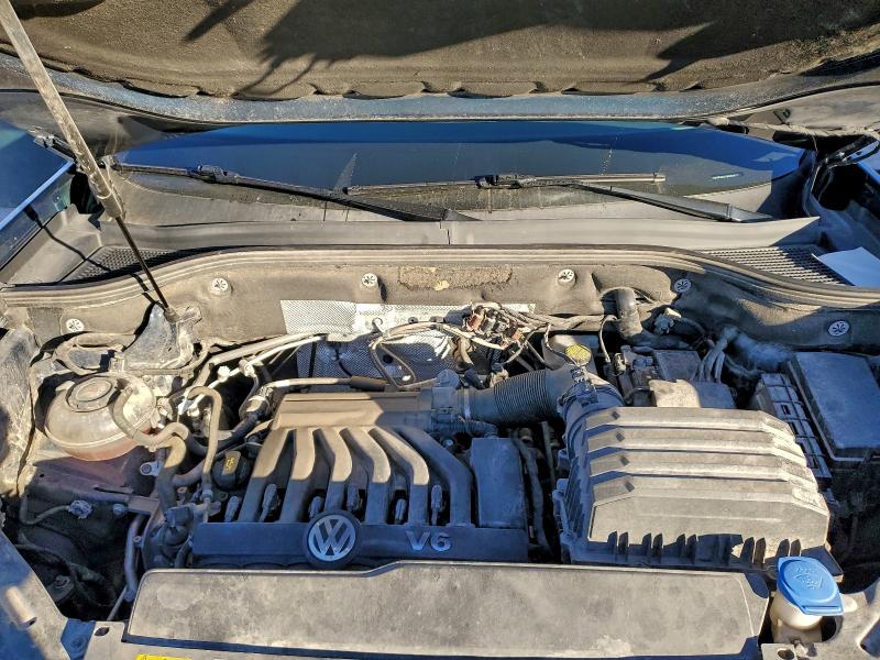 97867045 :رقم المزاد ، 1V2HR2CA1NC549719 vin ، 2022 Volkswagen Atlas مزاد بيع