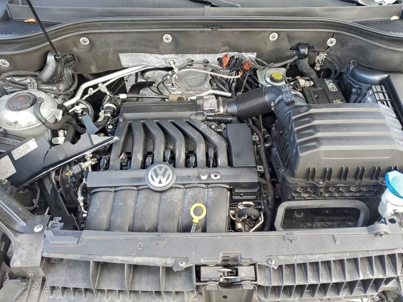 97238105 :رقم المزاد ، 1V2DR2CA4JC525195 vin ، 2018 Volkswagen Atlas مزاد بيع