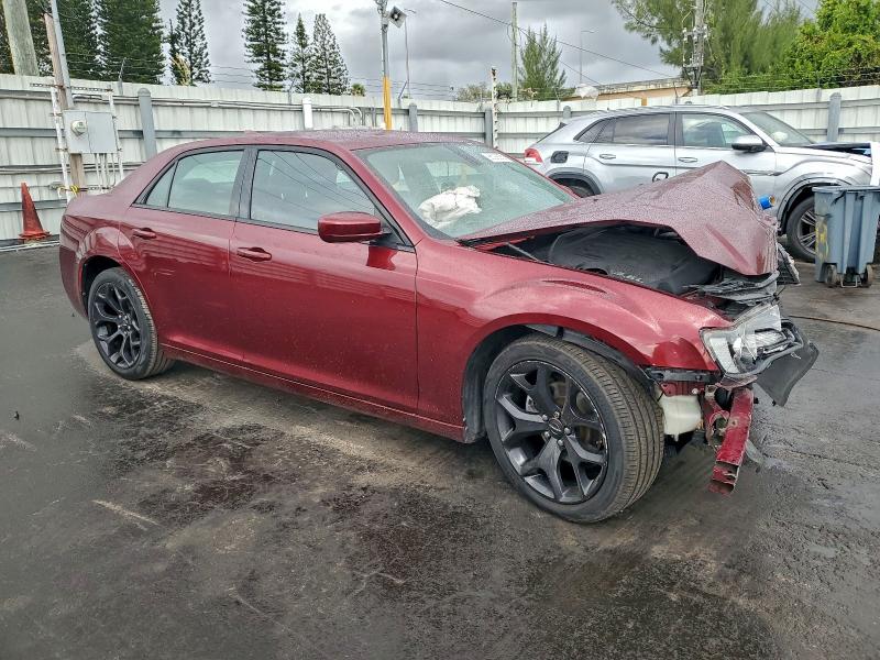 2019 Chrysler 300 S მანქანა იყიდება აუქციონზე, vin: 2C3CCABG5KH654015, აუქციონის ნომერი: 75307495