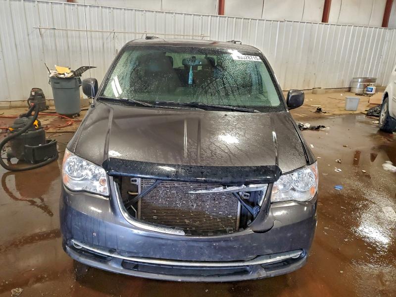 93528715 :رقم المزاد ، 2C4RC1CG5GR302364 vin ، 2016 Chrysler Town & Country مزاد بيع