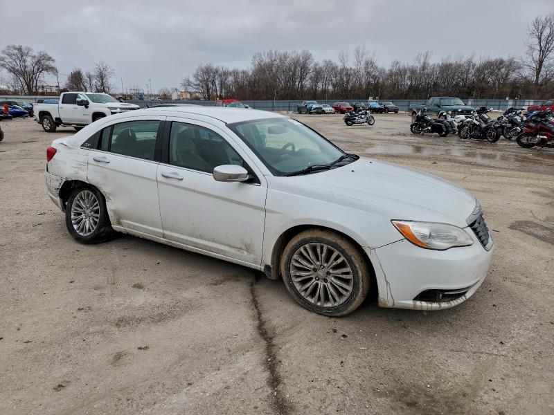 97876685 :رقم المزاد ، 1C3CCBCGXDN555429 vin ، 2013 Chrysler 200 مزاد بيع
