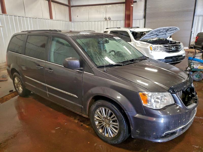 93528715 :رقم المزاد ، 2C4RC1CG5GR302364 vin ، 2016 Chrysler Town & Country مزاد بيع