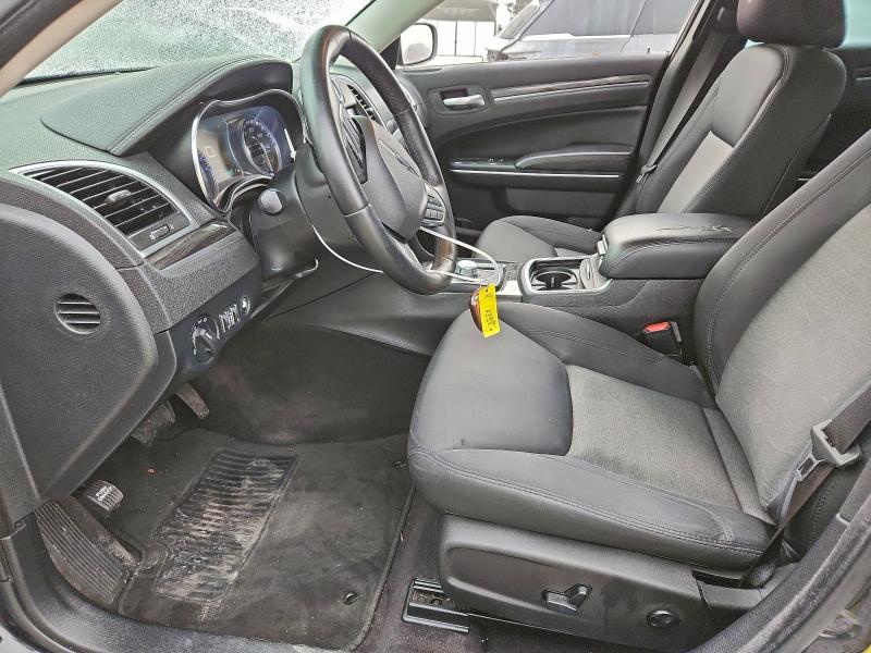 96072205 :رقم المزاد ، 2C3CCAAG7JH264579 vin ، 2018 Chrysler 300 مزاد بيع