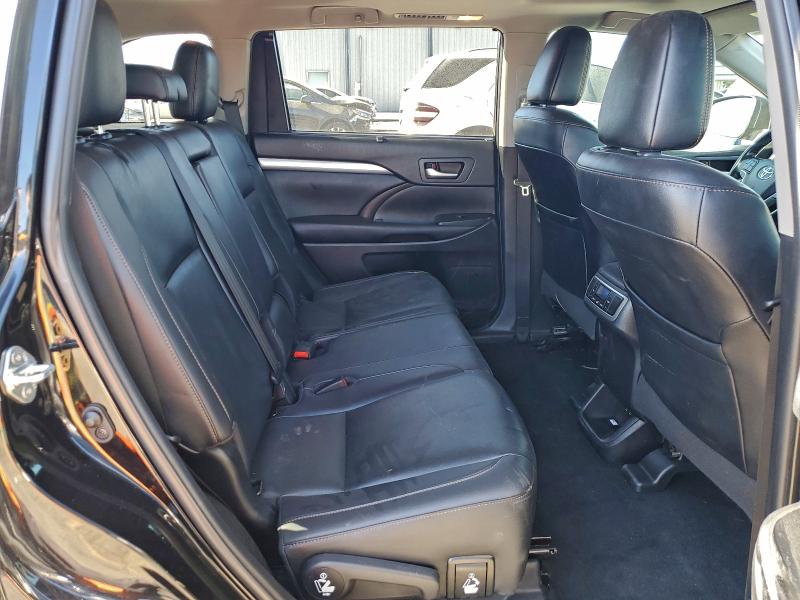 Продажа на аукционе авто 2019 Toyota Highlander, vin: 5TDKZRFH9KS565234, номер лота: 94976645