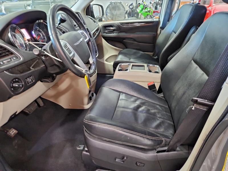 98377545 :رقم المزاد ، 2C4RC1BG1DR774512 vin ، 2013 Chrysler Town & Cou مزاد بيع