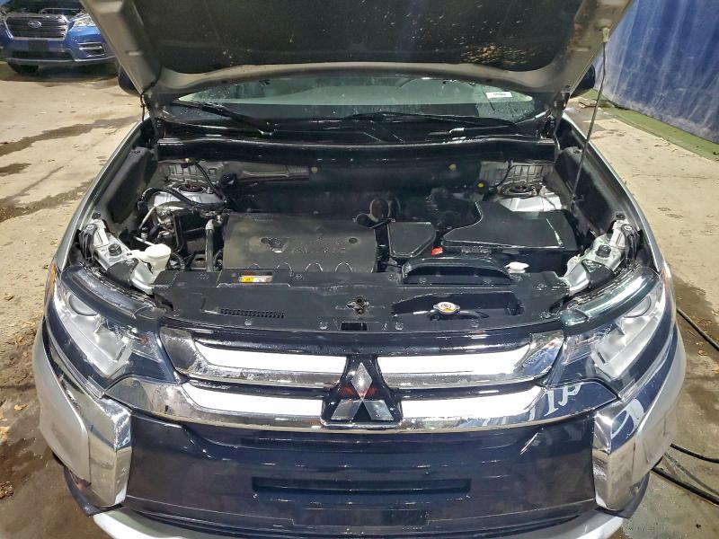 Продаж на аукціоні авто 2018 Mitsubishi Outlander, vin: JA4AD2A3XJZ052000, номер лоту: 51612326