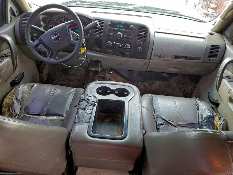 97097955 :رقم المزاد ، 1GD422CL9BF251463 vin ، 2011 Gmc Sierra مزاد بيع