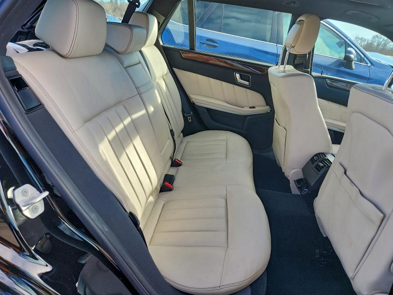 97176515 :رقم المزاد ، WDDHH8JB8EB022890 vin ، 2014 Mercedes-benz E مزاد بيع