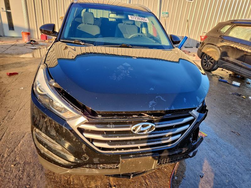 97238365 :رقم المزاد ، KM8J3CA4XHU374369 vin ، 2017 Hyundai Tucson مزاد بيع