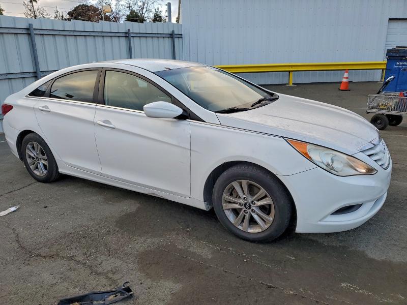 2013 Hyundai Sonata მანქანა იყიდება აუქციონზე, vin: 5NPEB4AC7DH696784, აუქციონის ნომერი: 96736245