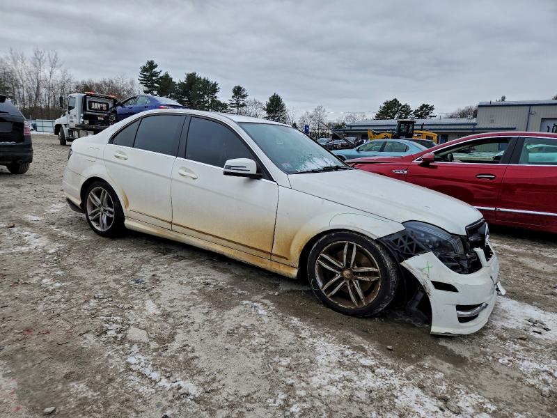 95633395 :رقم المزاد ، WDDGF8AB1DR280627 vin ، 2013 Mercedes-benz C مزاد بيع