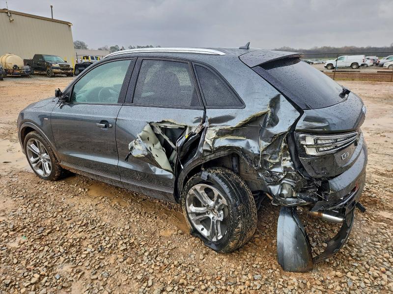 97758075 :رقم المزاد ، WA1ECCFSXJR003096 vin ، 2018 Audi Q3 مزاد بيع