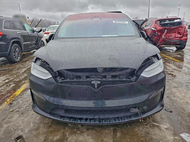 96484365 :رقم المزاد ، 7SAXCBE64NF341055 vin ، 2022 Tesla Model X مزاد بيع