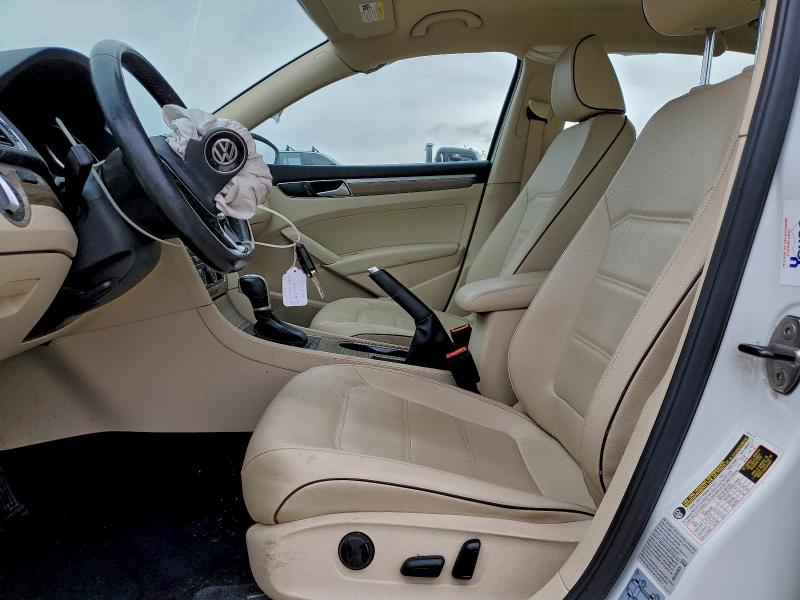 96569655 :رقم المزاد ، 1VWBT7A33GC061334 vin ، 2016 Volkswagen Passat Se مزاد بيع