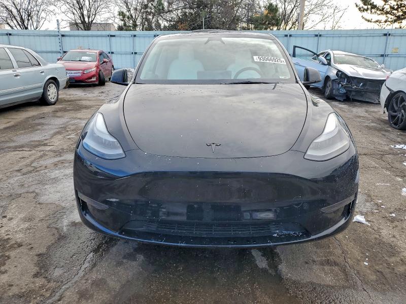 Продажа на аукционе авто 2024 Tesla Model Y, vin: 7SAYGDED8RF230355, номер лота: 93066925