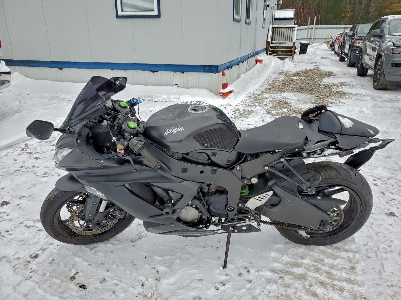 74974105 :رقم المزاد ، JKBZXJE13FA016793 vin ، 2015 Kawasaki Zx636 مزاد بيع