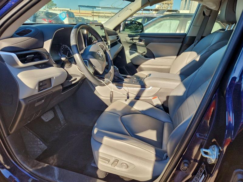 96332805 :رقم المزاد ، 5TDGZRBH6NS257423 vin ، 2022 Toyota Highlander مزاد بيع