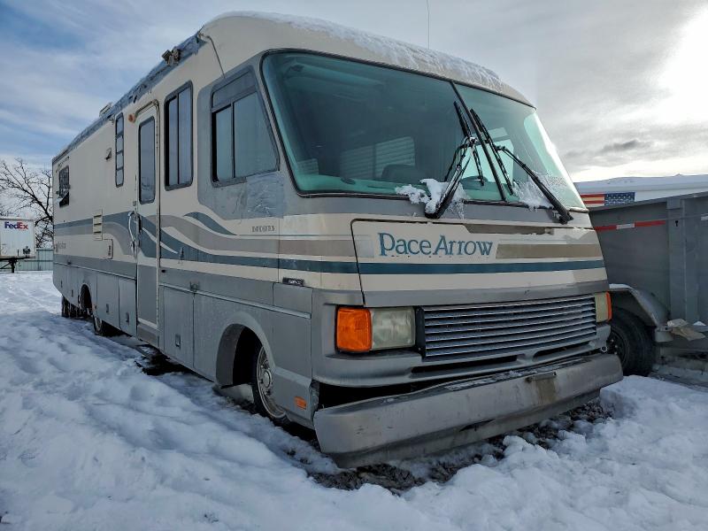 Продажа на аукционе авто 2000 Other Fleetwood, vin: 1GBKP37N7R3307463, номер лота: 77207965