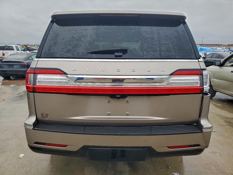 Продажа на аукционе авто 2018 Lincoln Navigator, vin: 5LMJJ2LT9JEL07294, номер лота: 93994325