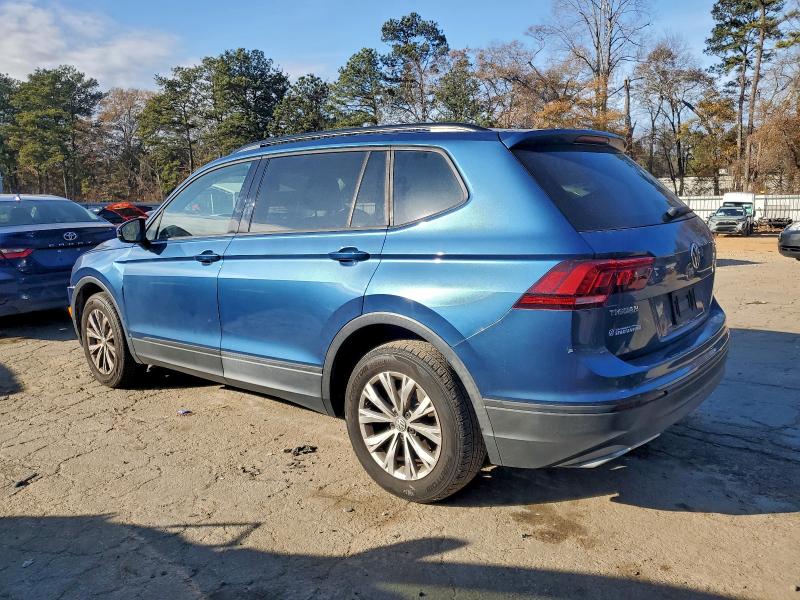 Продажа на аукционе авто 2018 Volkswagen Tiguan, vin: 3VV1B7AX6JM011684, номер лота: 49262596